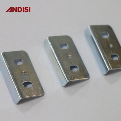 L Connecteur de support à angle plat en acier pour meubles d'une épaisseur de 0,8 mm et d'une taille de 32 x 17 x 8,23 mm
